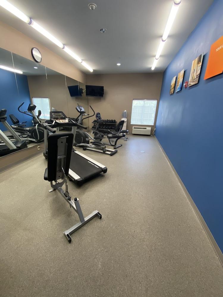 Comfort Inn & Suites Клівленд Екстер'єр фото