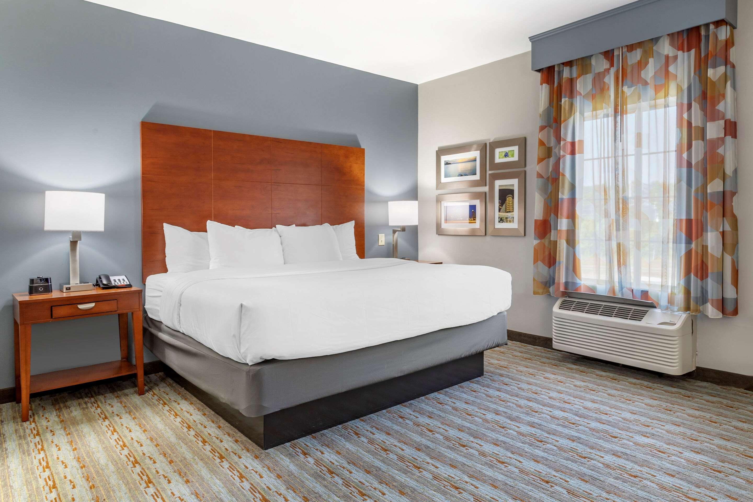 Comfort Inn & Suites Клівленд Екстер'єр фото